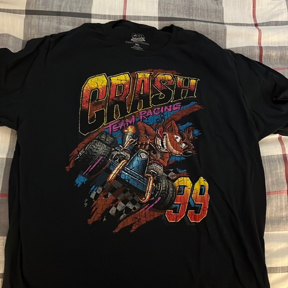 Crash bandicoot shirt XL